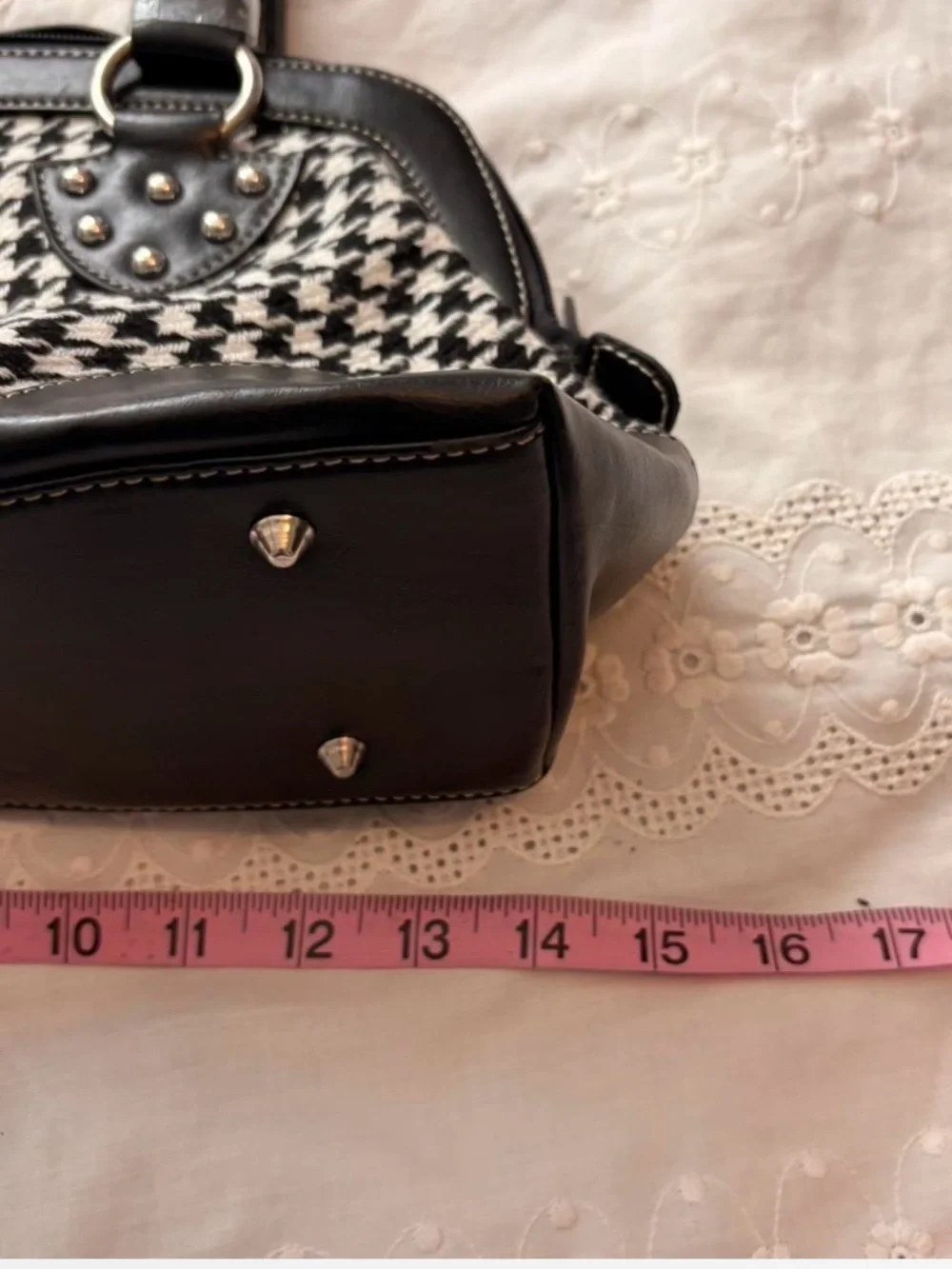 Black & White Houndstooth Satchel Handbag - Classic Women's Bag
